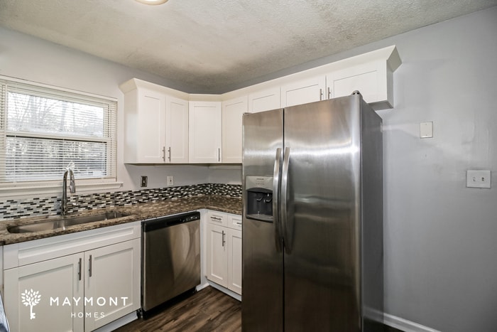 Building Photo - 109 Neal Ave