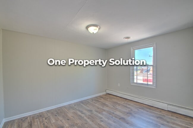 Building Photo - 5284 Broadway