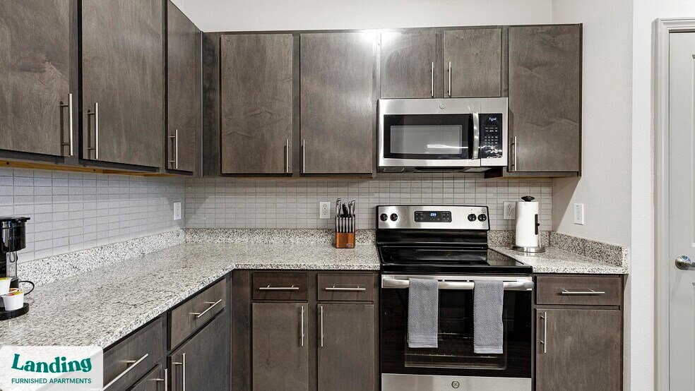 Building Photo - 2800 NE Green Oaks Blvd