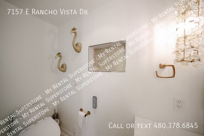 Building Photo - 7157 E Rancho Vista Dr