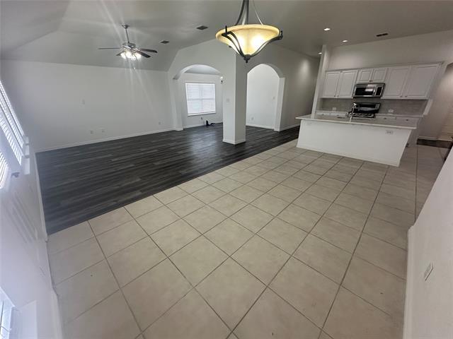 Building Photo - 424 Shady Shore Ln