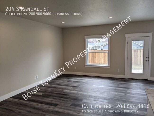 Building Photo - 204 Randall St