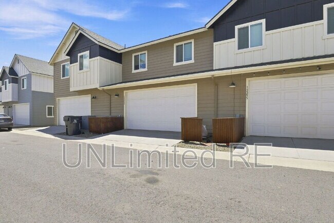 Building Photo - 12249 Curtis Ct