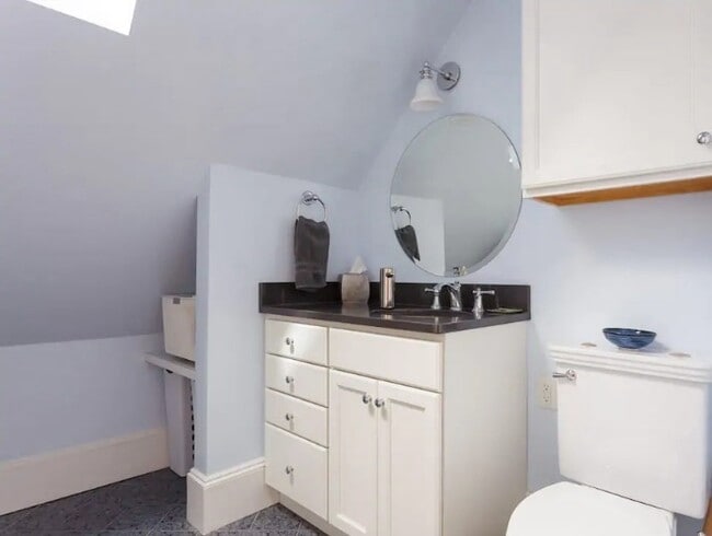 Building Photo - 3 Hagar St