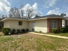 Building Photo - 1 Bed/1 Bath House