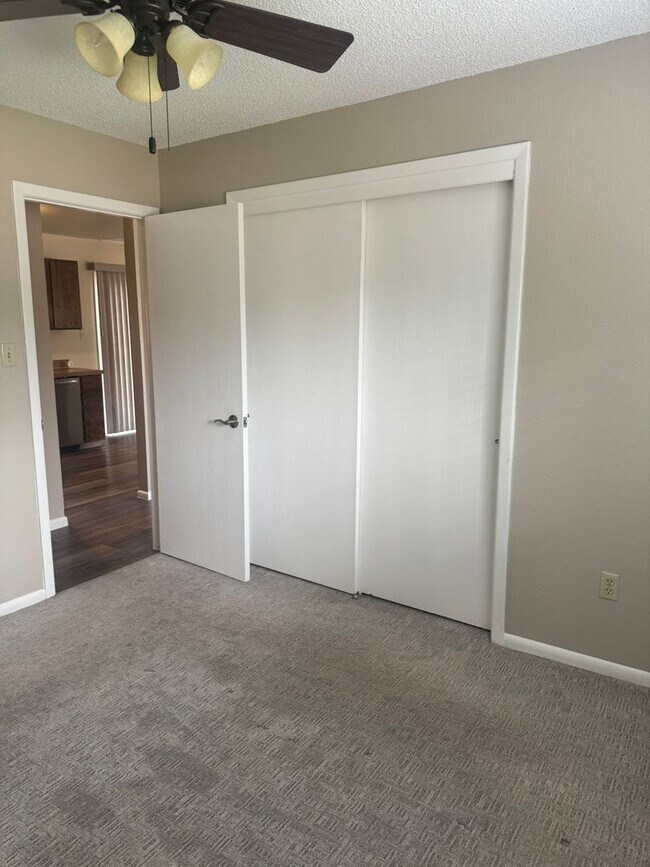 Building Photo - 4103 Everton Dr