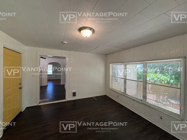 Building Photo - 2224 Ullmer Ct