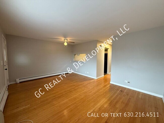 Building Photo - 231 Uteg St