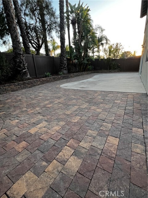 Building Photo - 12 Campamento