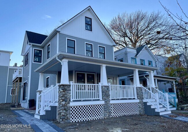 Primary Photo - 700 1st Ave