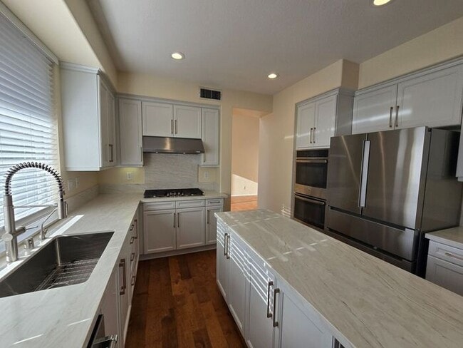 Building Photo - Incredible Home with Spectacular Views in La Jolla