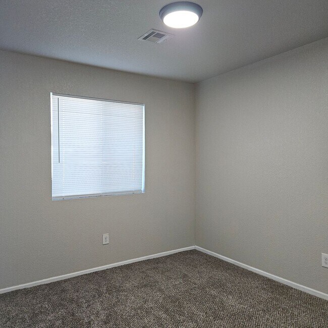 Building Photo - Remodeled 3 Bedroom Home with Solar & Landscaping Included!
