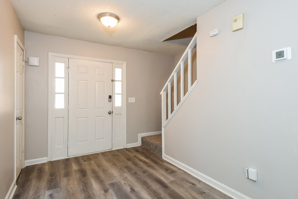 Building Photo - 5026 Hawthorne Ct