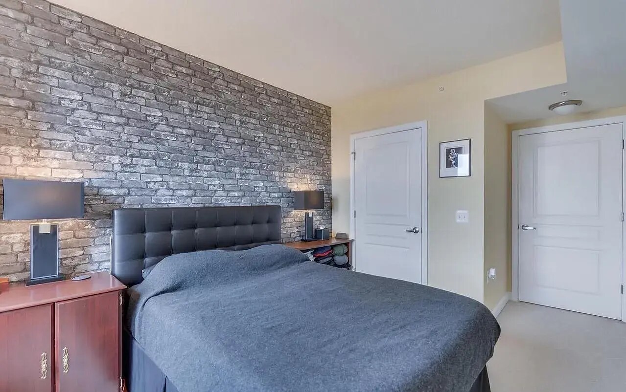 Building Photo - 2451 Midtown Ave