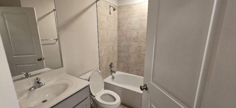 Building Photo - 8753 Whitman Dr