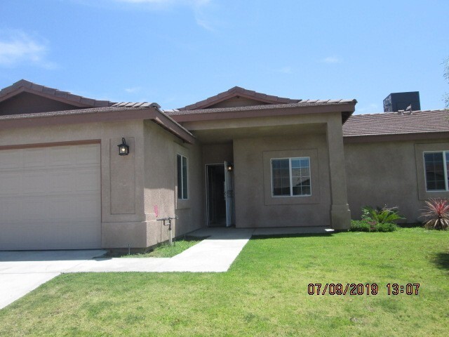 Building Photo - Tyner Ranch Beautiful Home