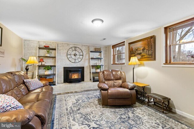 Building Photo - 1573 Garrisonville Rd