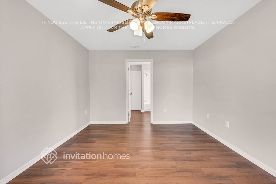 Building Photo - 332 Dagama Ct