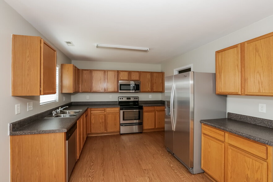 Building Photo - 1553 Cold Creek Pl