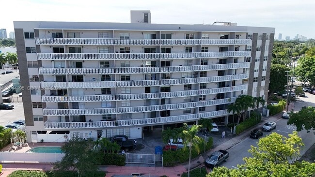 Building Photo - 4141 Nautilus Dr