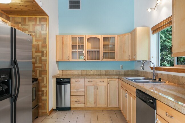 Building Photo - 928 Wendy Ln