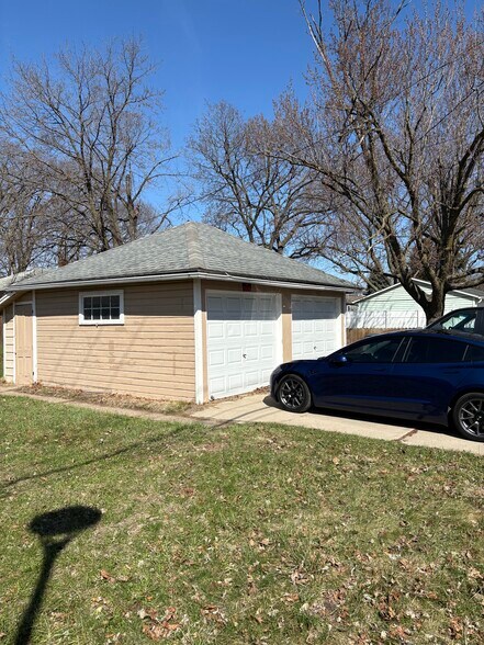 Building Photo - 1614 Prospect St