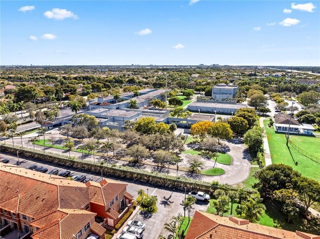 Building Photo - 6141 NW 115th Pl