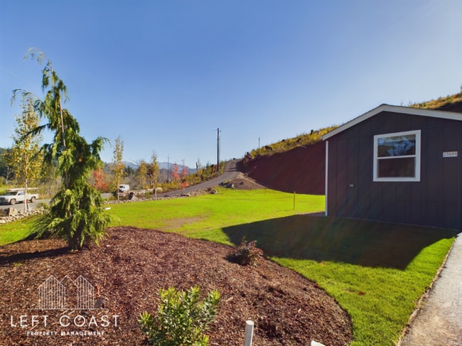 Building Photo - 2368 Salmon River Hwy