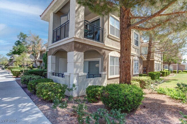 Building Photo - 2900 Sunridge Heights Pkwy