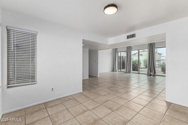 Building Photo - 16216 N 33rd Dr