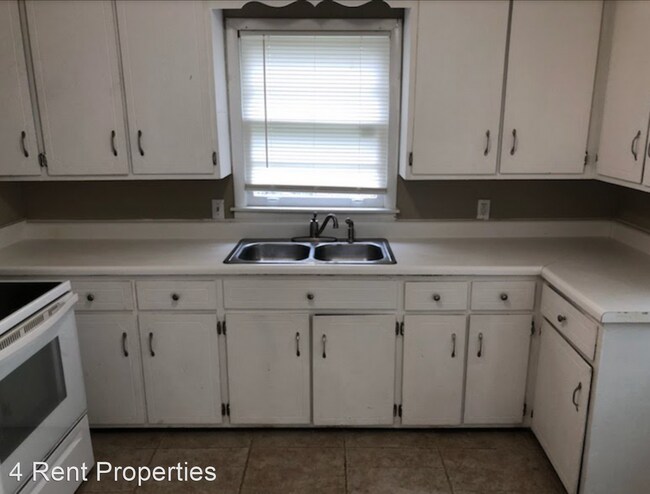 Building Photo - 2 br, 1 bath House - 112 Wilson Ct.