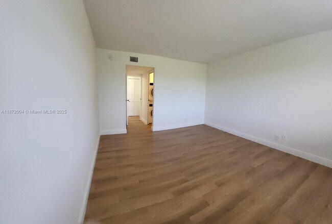 Building Photo - 4354 NW 9th Ave