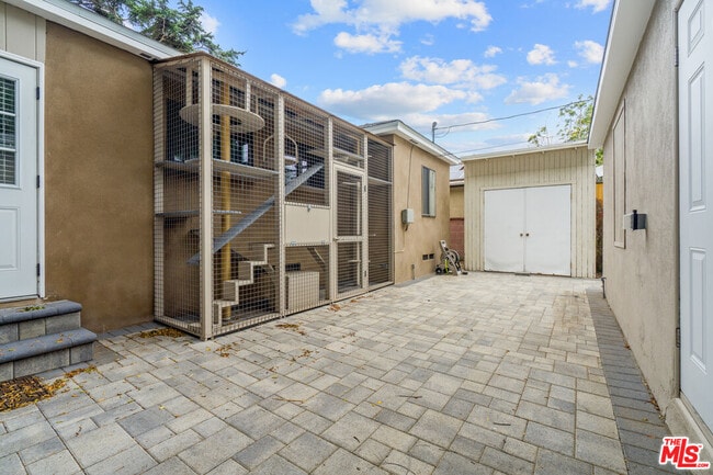 Building Photo - 3972 Keeshen Dr