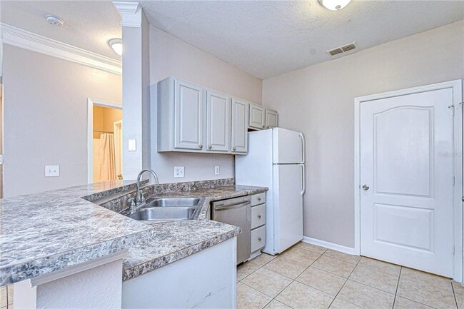 Building Photo - 17942 Villa Creek Dr