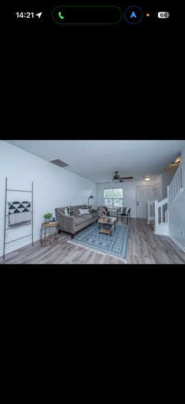 Building Photo - 444 Doane Way