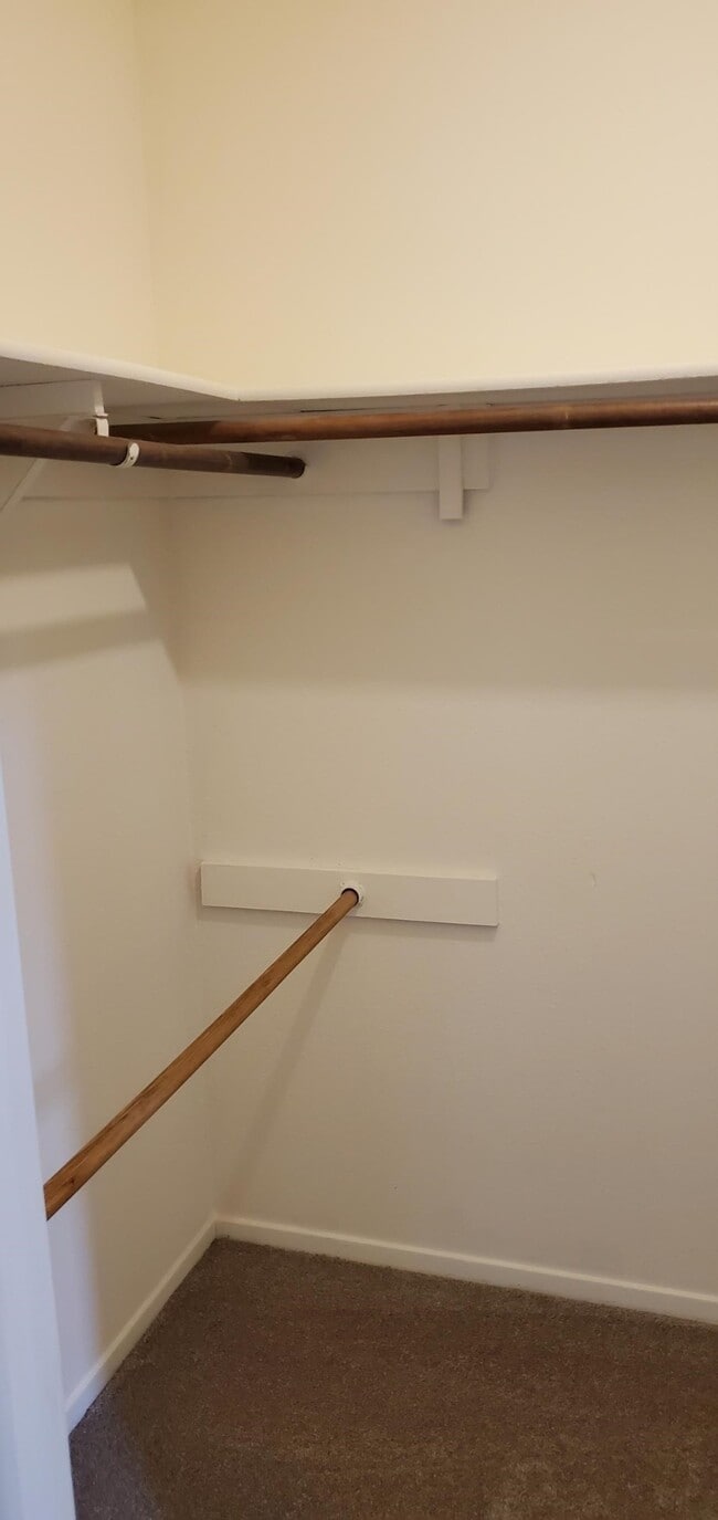 Building Photo - 2805 Knoxville Dr