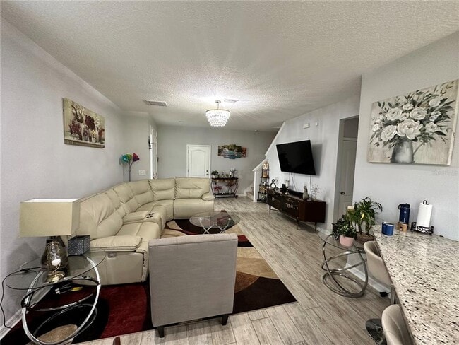 Building Photo - 250 Rustic Loop
