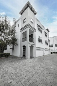 Building Photo - 222 S Audubon Ave