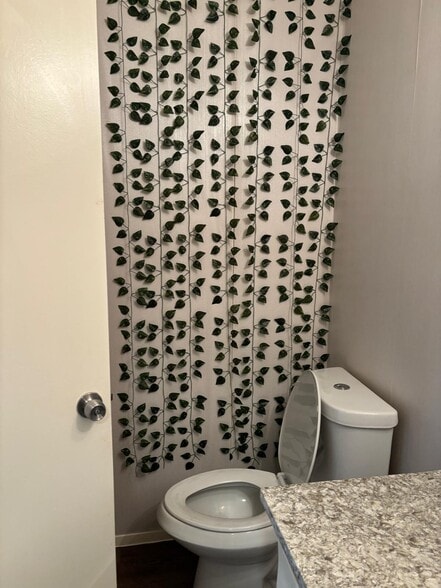 Building Photo - 5667 Birchmont Dr