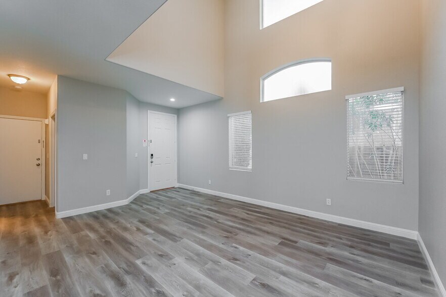 Building Photo - 7018 Salt Marsh Ct