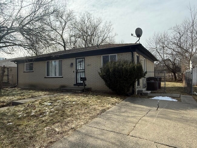 Building Photo - 4052 Burton St