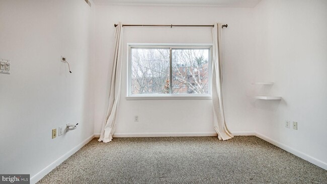 Building Photo - 1521 27th St SE