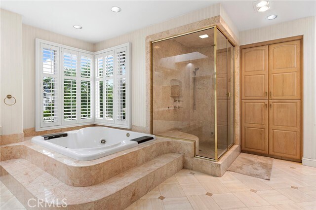 Building Photo - 779 Coral Tree Way