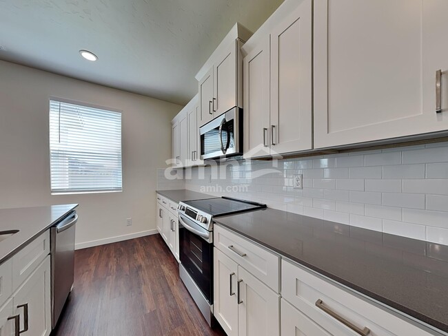 Building Photo - 9491 W Shumard St
