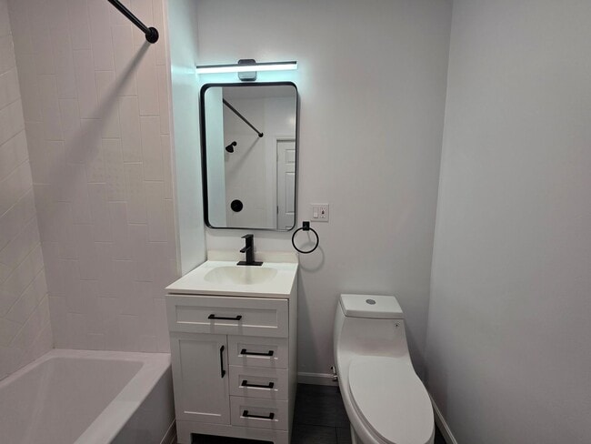 Building Photo - Newly updated 3 bedroom 2 bathroom house for Rent!!!