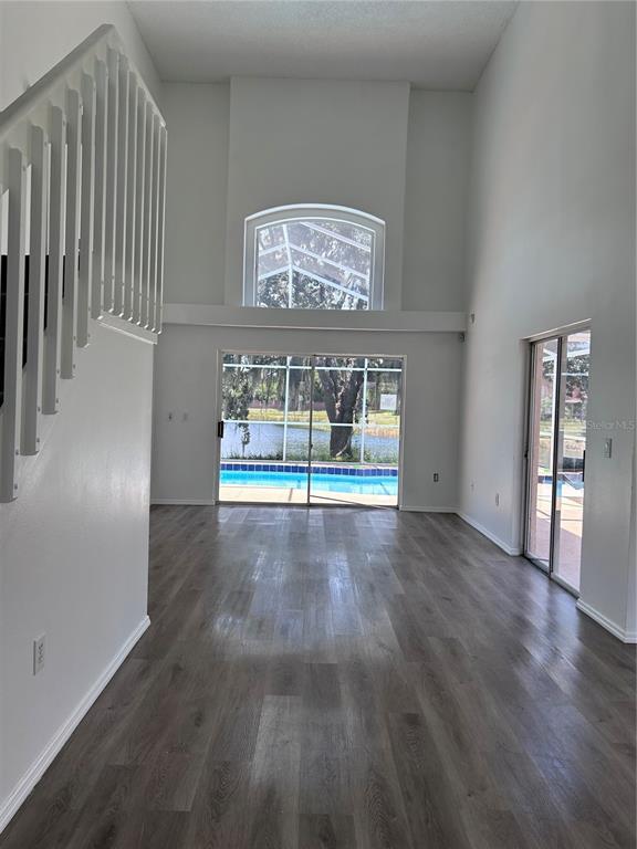 Building Photo - 2608 Spring Hill Dr