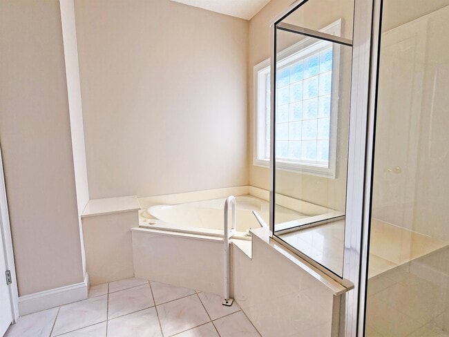 Building Photo - 192 Hamby Dr