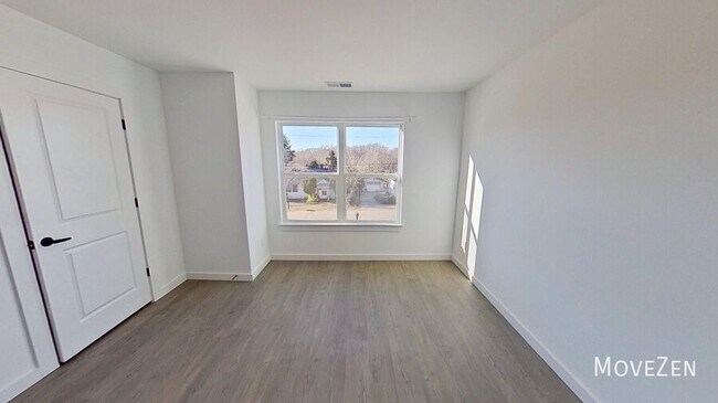 Building Photo - 16 Catawba Ave