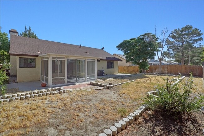 Building Photo - 1721 Viridan Ave