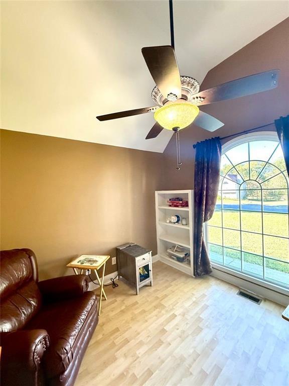 Building Photo - 22 Valley Creek Dr SW